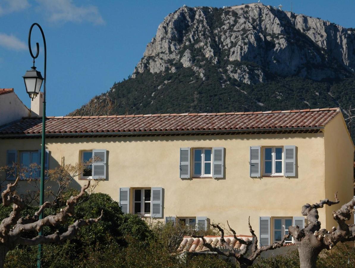 Le Vieux Logis Chambres D'Hotes La Farlède Εξωτερικό φωτογραφία