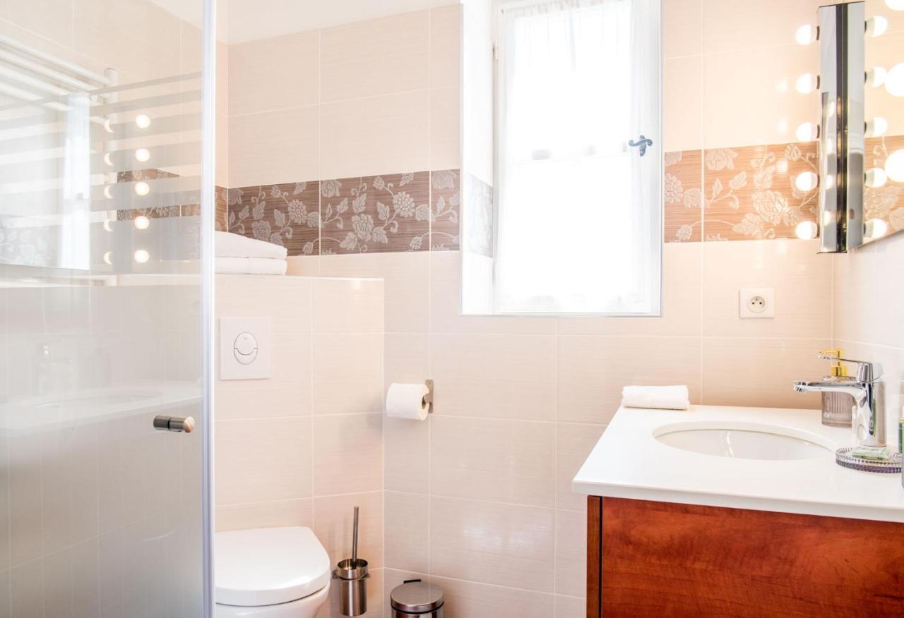 Le Vieux Logis Chambres D'Hotes La Farlède Εξωτερικό φωτογραφία